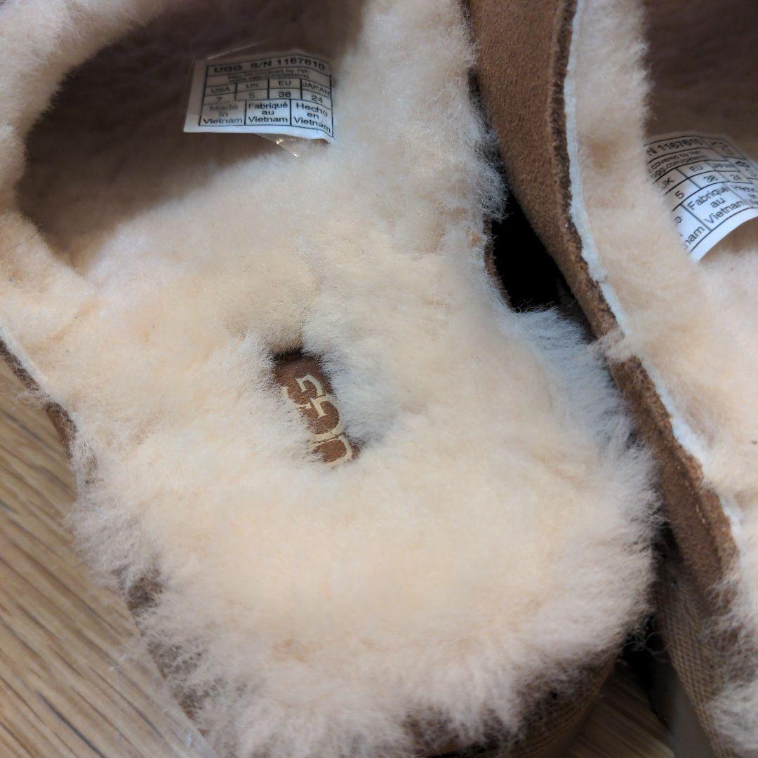 (極美品)UGG アグ ファーサンダル スリッポン もこもこ 24㎝