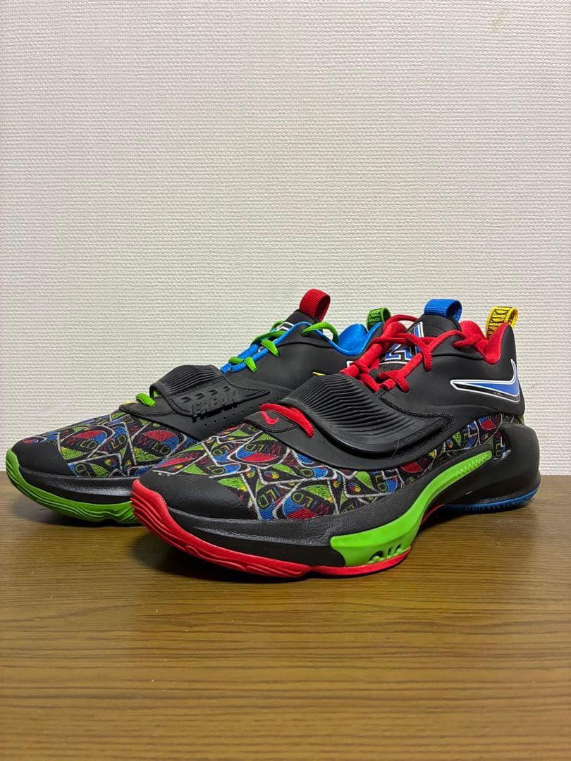 シューズ(男性用) NIKE ZOOM FREAK3 UNO