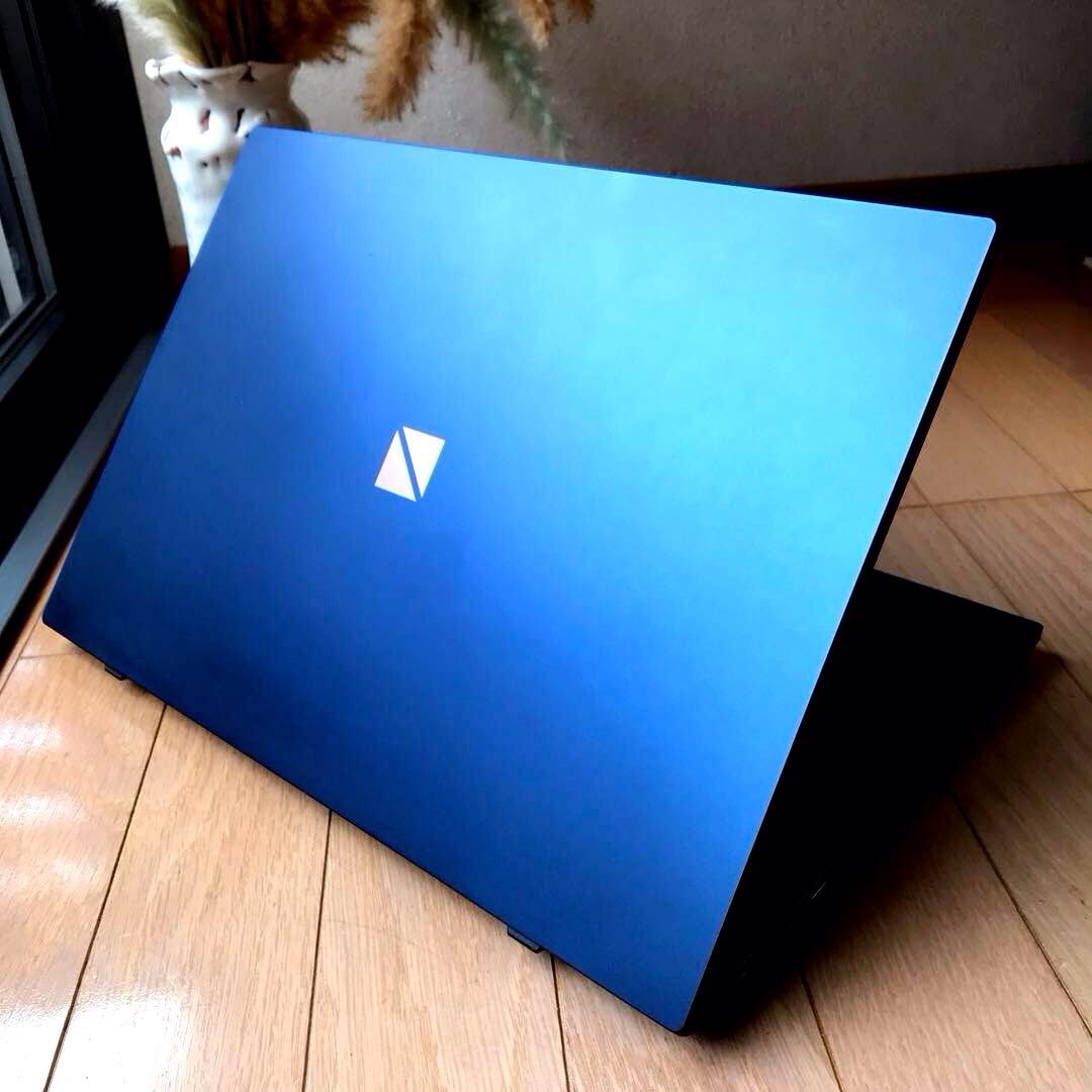 美品 LaVie N1570/GAL(2023年製モデル)