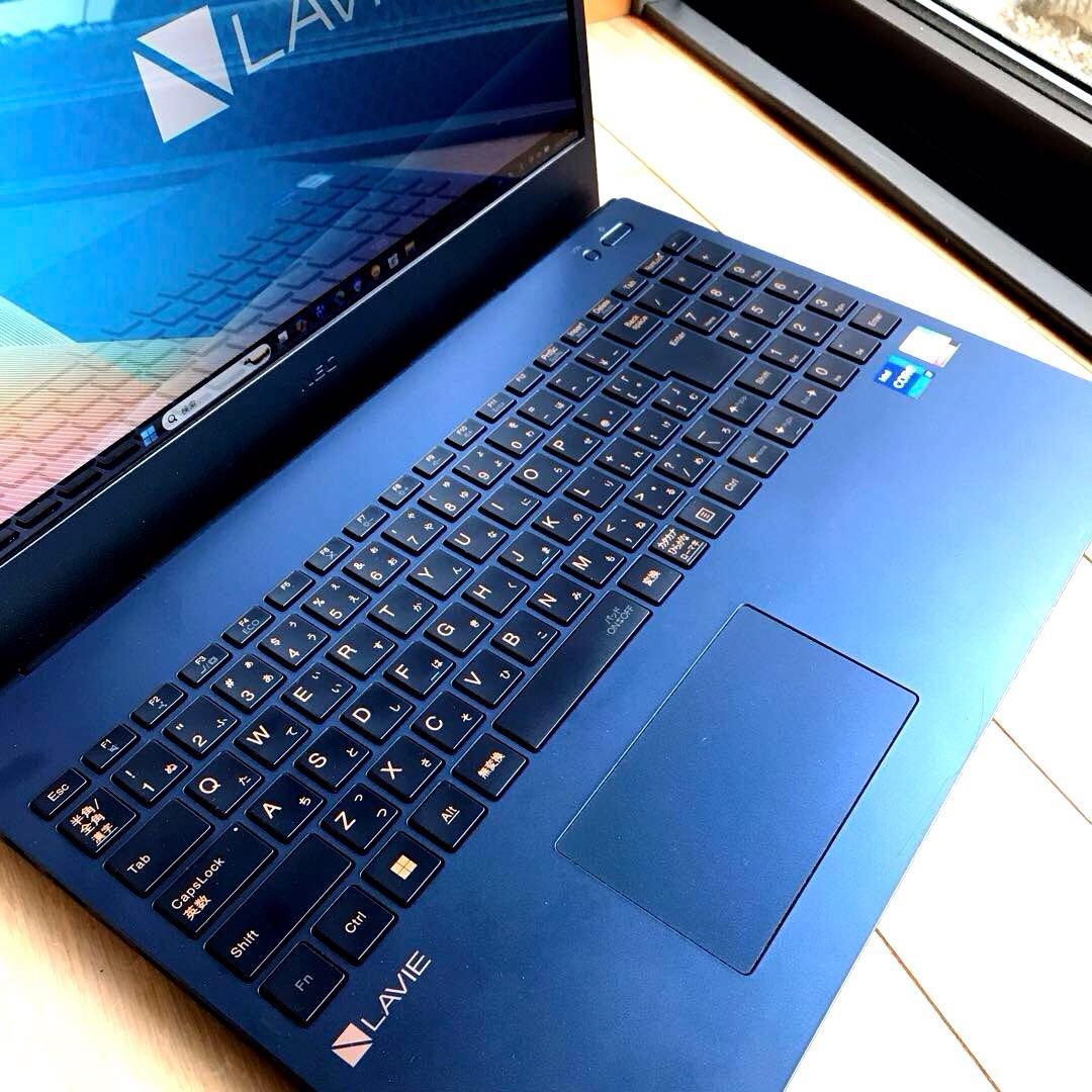 美品 LaVie N1570/GAL(2023年製モデル)