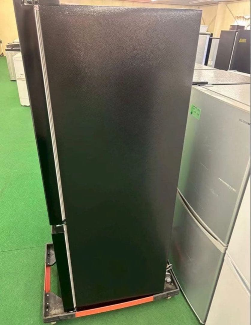 【高年式】2022年式 175L Hisense 冷蔵庫 HR-D1701B