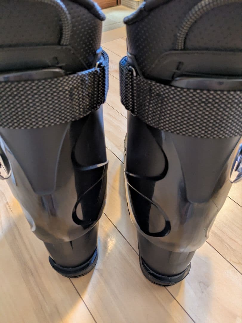 あ*め様 GENFACTORY DACHS　厳 スキーブーツ 使用3回　美品　収