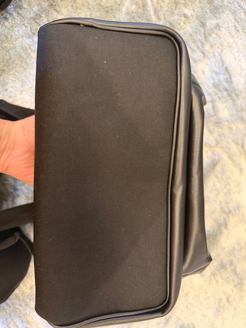 Saint Laurent 黒 レザーバックパック