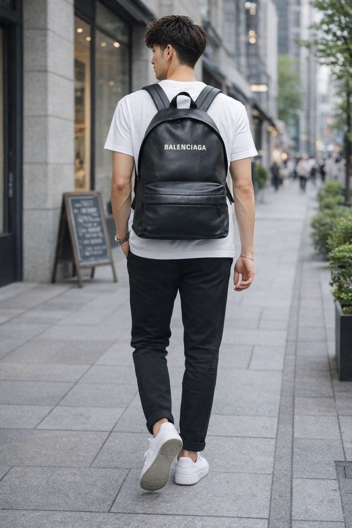 バレンシアガ エブリデイ バックパック レザー リュック ロゴ 大容量 ブラック