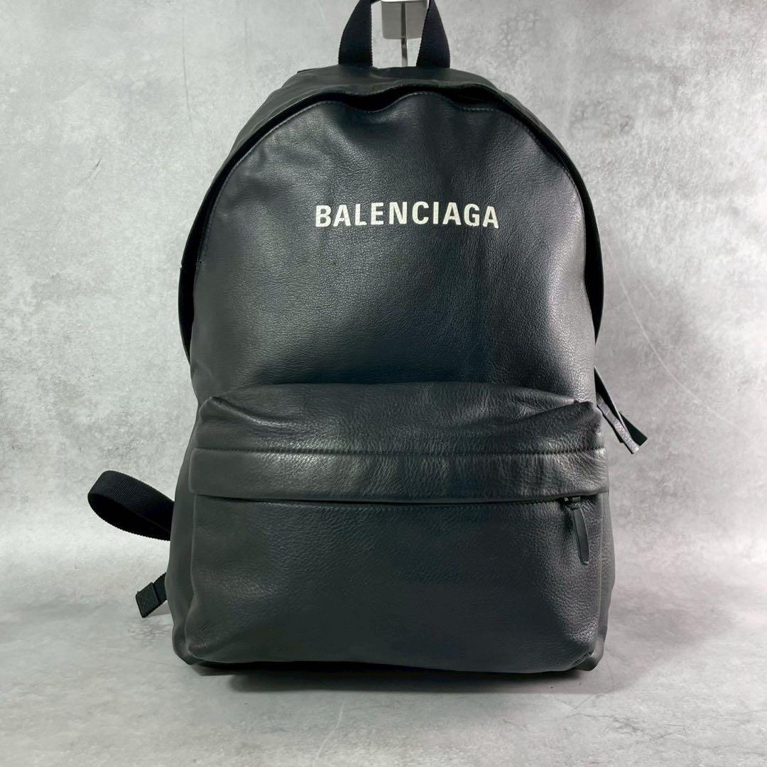 バレンシアガ エブリデイ バックパック レザー リュック ロゴ 大容量 ブラック
