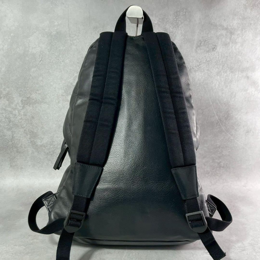 バレンシアガ エブリデイ バックパック レザー リュック ロゴ 大容量 ブラック