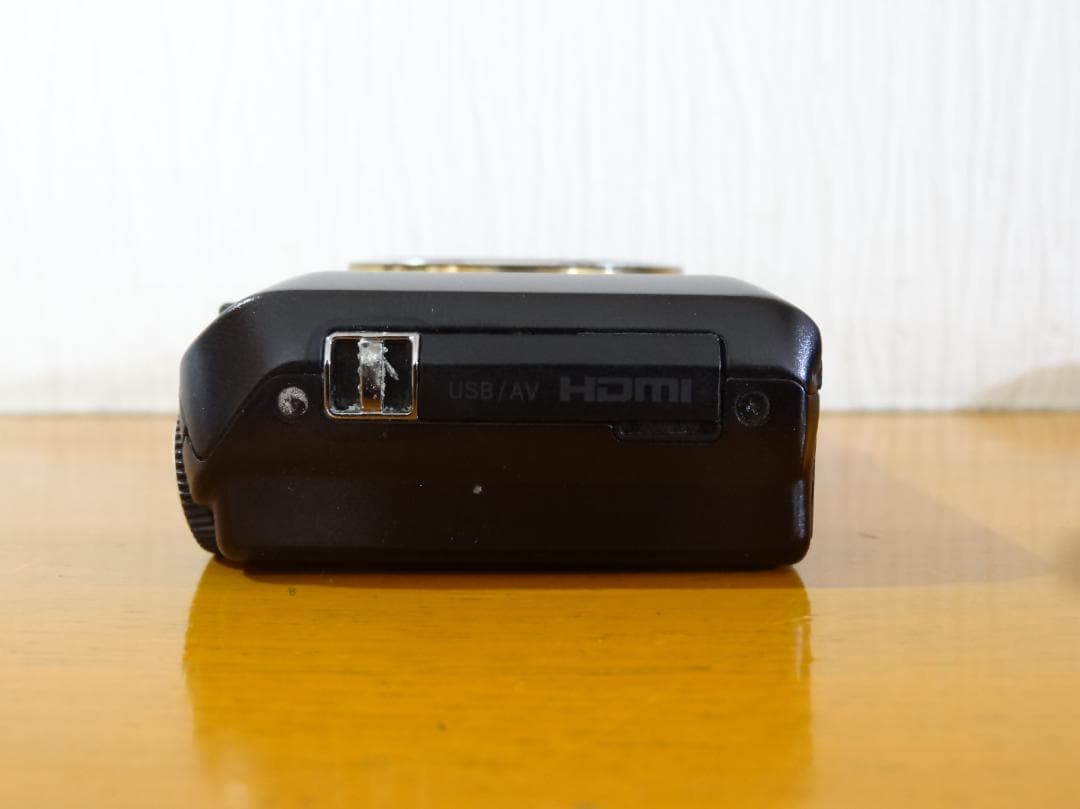 CASIO EXILIM EX-ZR200 ブラック　コンパクトデジタルカメラ