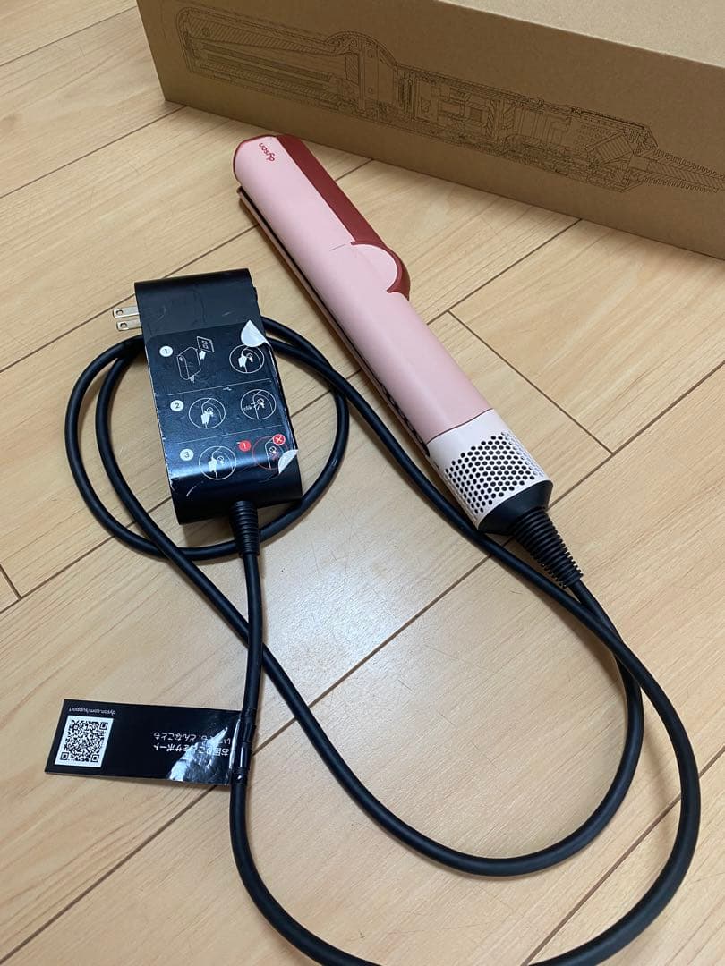 美品Dyson ダイソン　エアストレイトナー　ドライヤー