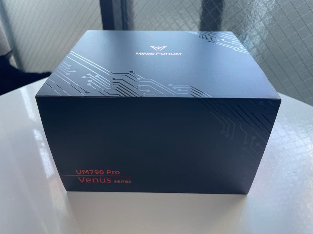ミニPC MINISFORUM UM790Pro AMD Ryzen 9 7940HS