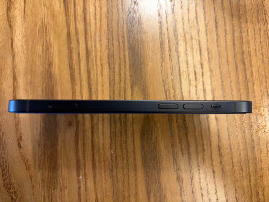 【中古】Apple iPhone 12 ブラック 本体【SIMロック解除済】