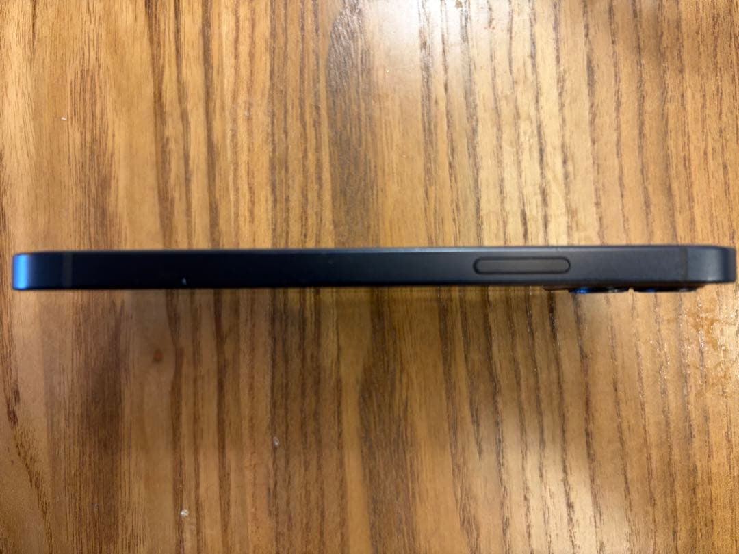 【中古】Apple iPhone 12 ブラック 本体【SIMロック解除済】