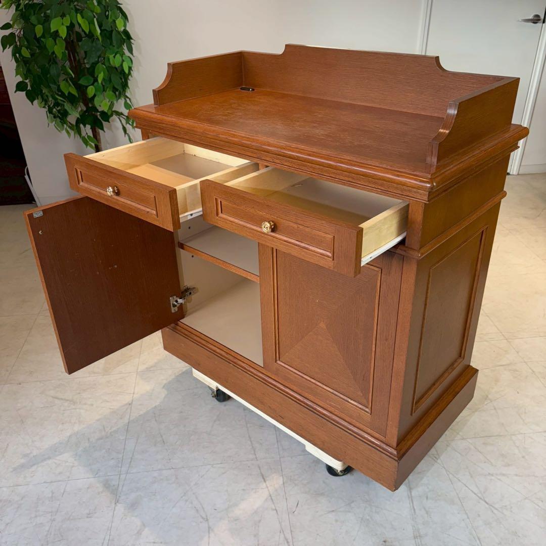 キャビネット　サイドボード　コンソール　飾り棚　多目的　木製　コンセント付き