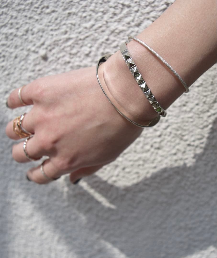 aiko着 e.m. イーエム シルバー スタッズ バングル