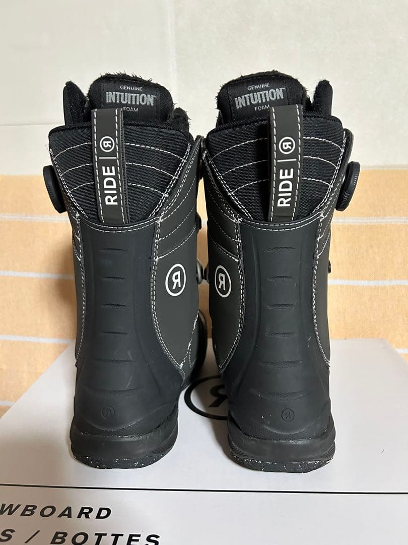 美品!!RIDE スノーボードブーツ ブラック 女性用