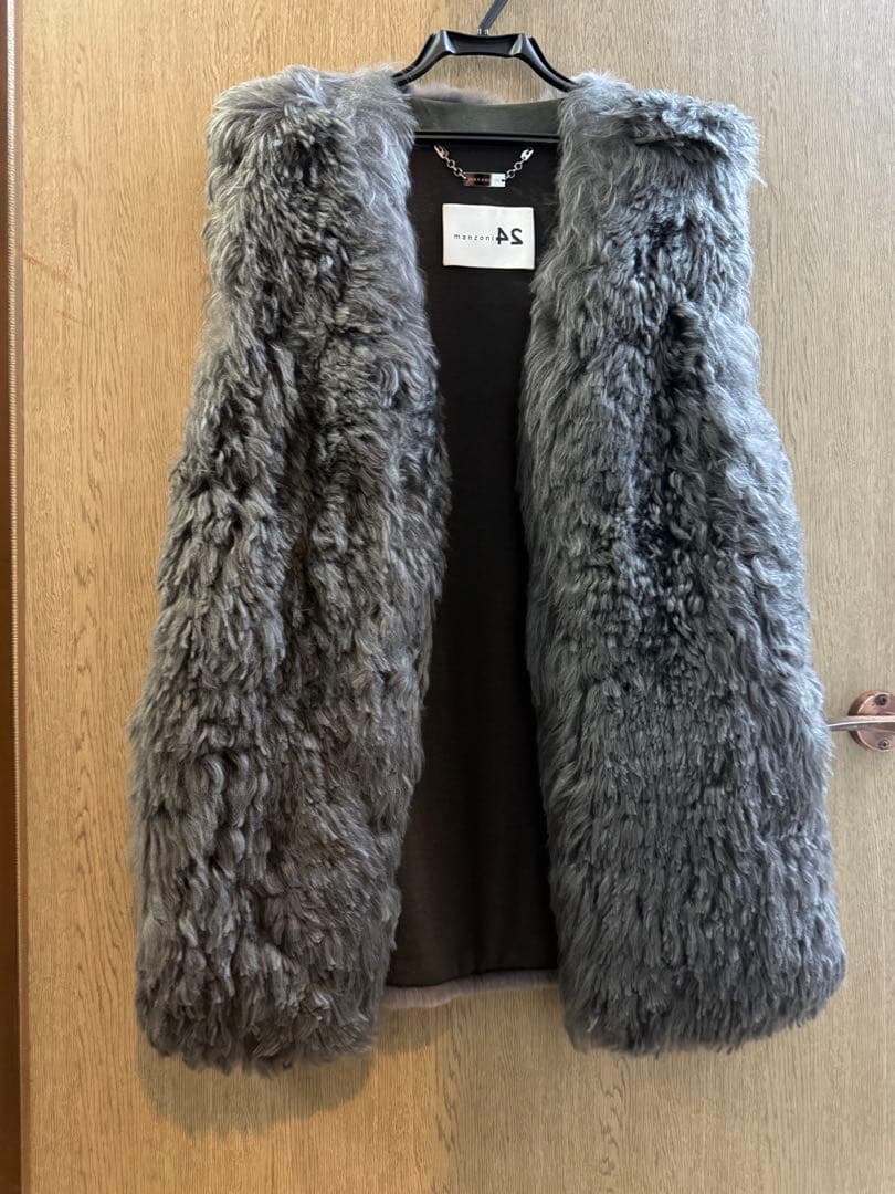 ジレ　ベスト　ファー　manzoni24 ハンガー付き