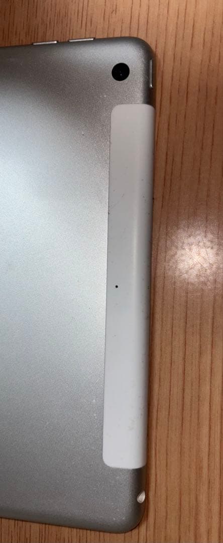 Apple iPad ９世代　64GB