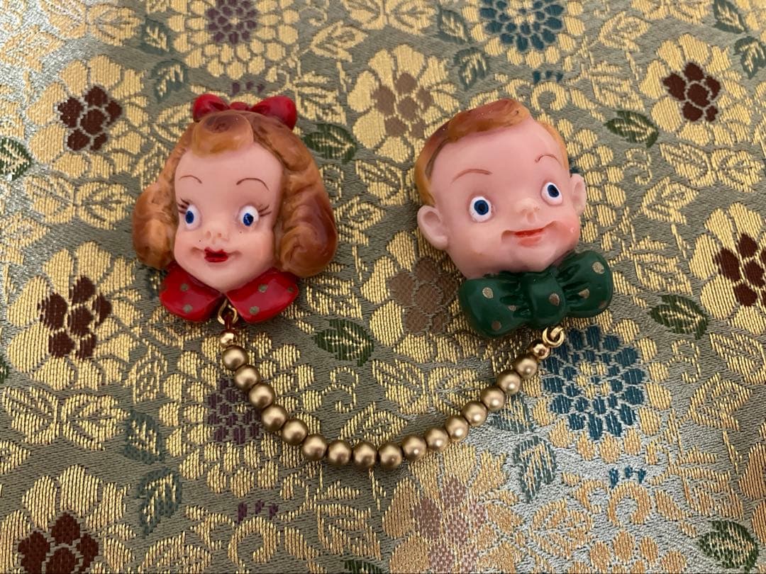 weekends ウィークエンズ　ブローチ　オリーブ少女　クリスマス