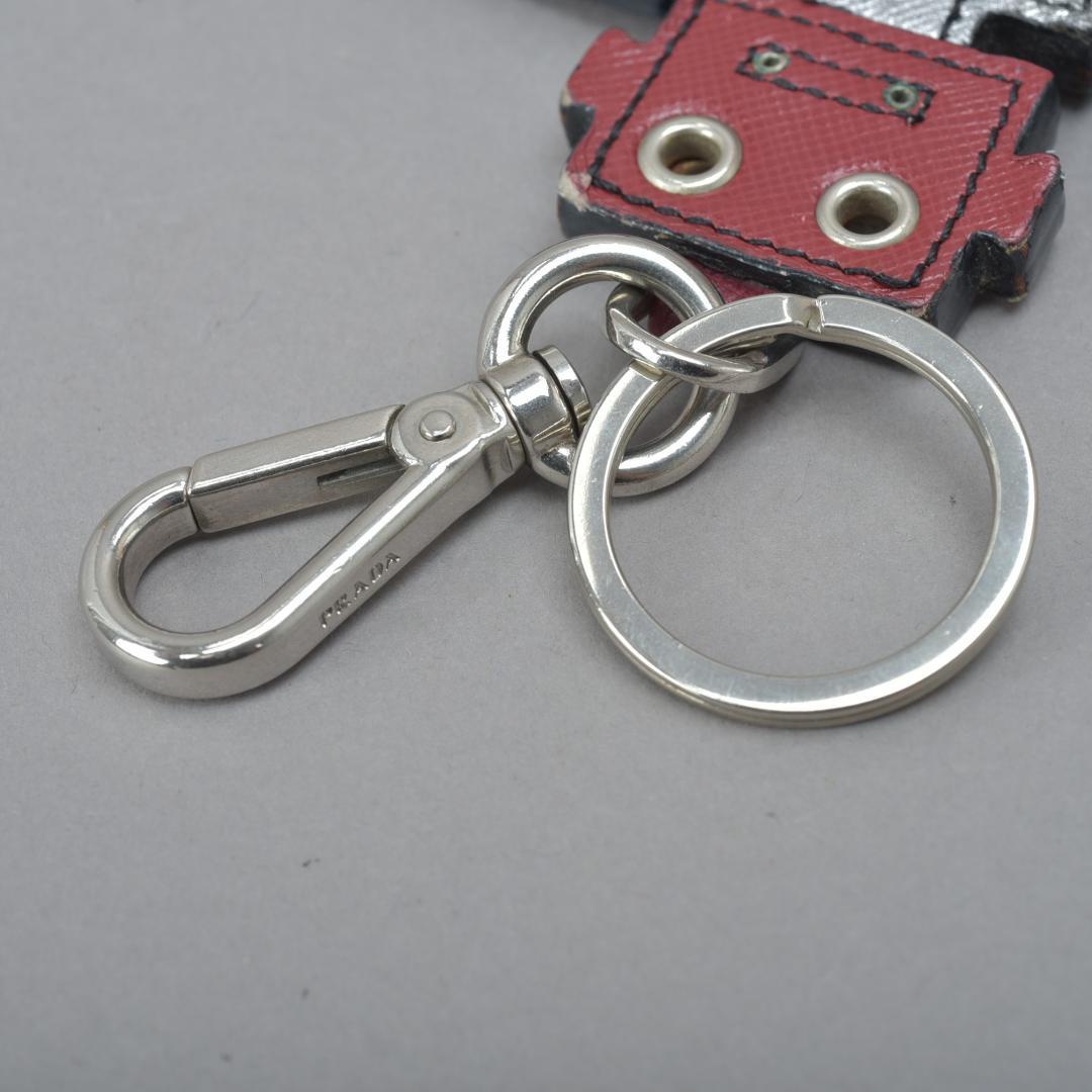 ☺*︎様 美品 PRADA プラダ ロボットチャーム キーホルダー 2AR240