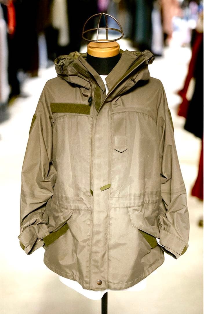 オーストリア軍アルパインジャケット　ゴアテックスGORE-TEXマウンテンパーカ