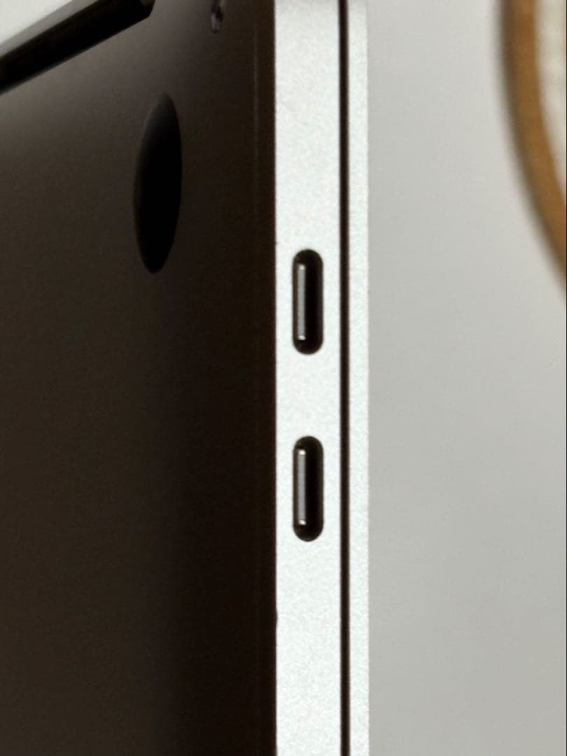 Apple MacBook Pro マウス付き