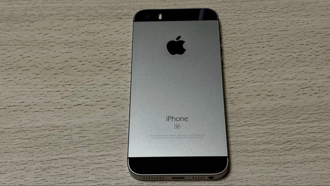 iPhone SE 第1世代 64GB 海外版｜カメラ無音｜バッテリー100％