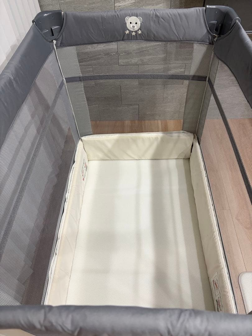 アップリカ ココネルエアー AB ベビーベッド グレーベアー ホワイトグレー