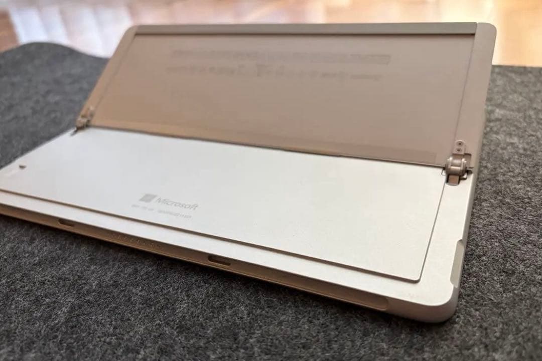 K*ウ様 【希少】Surface Go3 Core i3 8GB SSD128G