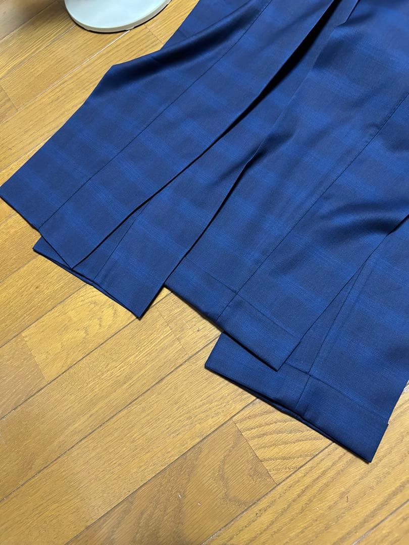 UNIVERSAL LANGUAGE★高級スーツ　Y4～Y５ベスト付4ピース