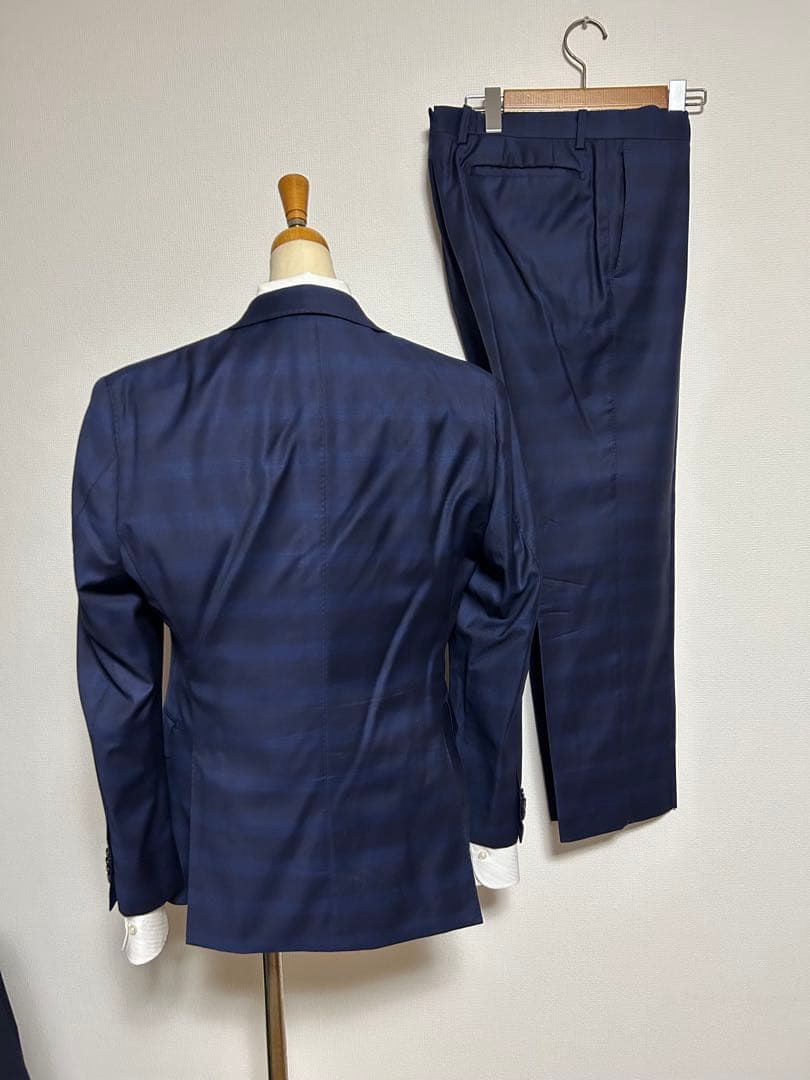 UNIVERSAL LANGUAGE★高級スーツ　Y4～Y５ベスト付4ピース