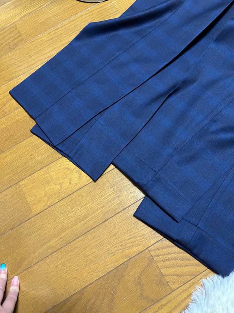 UNIVERSAL LANGUAGE★高級スーツ　Y4～Y５ベスト付4ピース