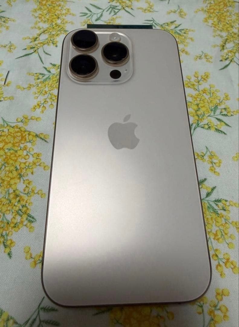 たみ☆グッズ整理中 専用　Apple SIMフリー スマートフォン 本体