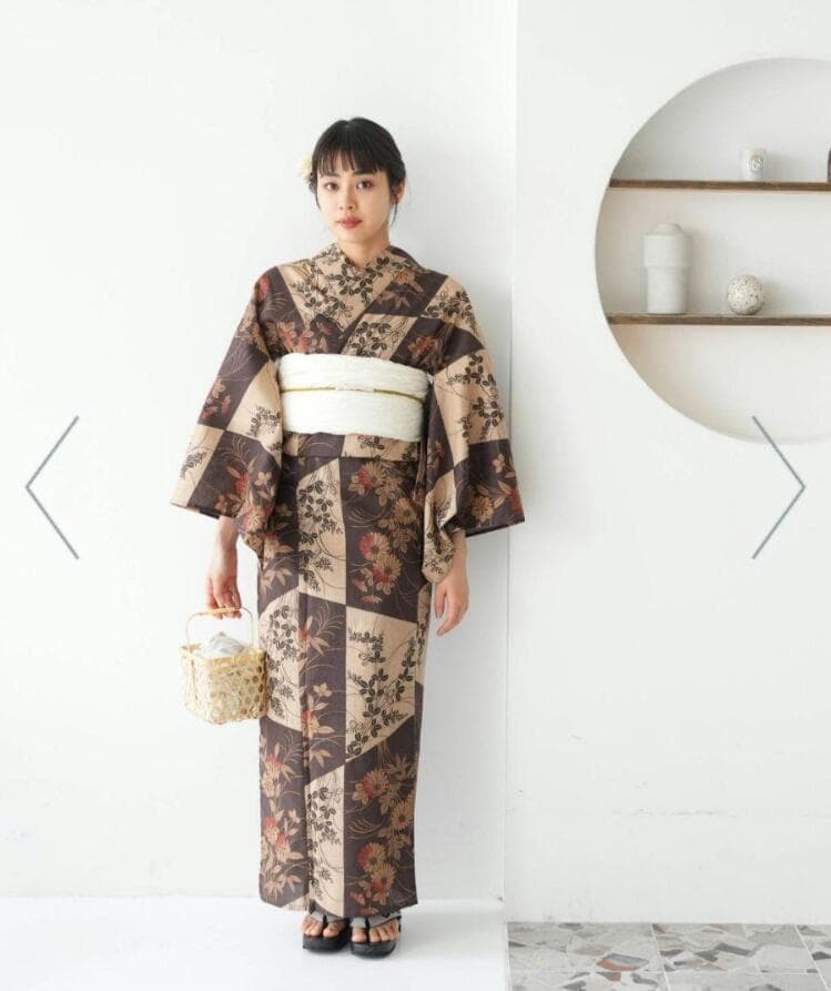 utataneブランド浴衣◆和歌山染め日本生地◆モダン珈琲色変わり市松小菊浴衣◆
