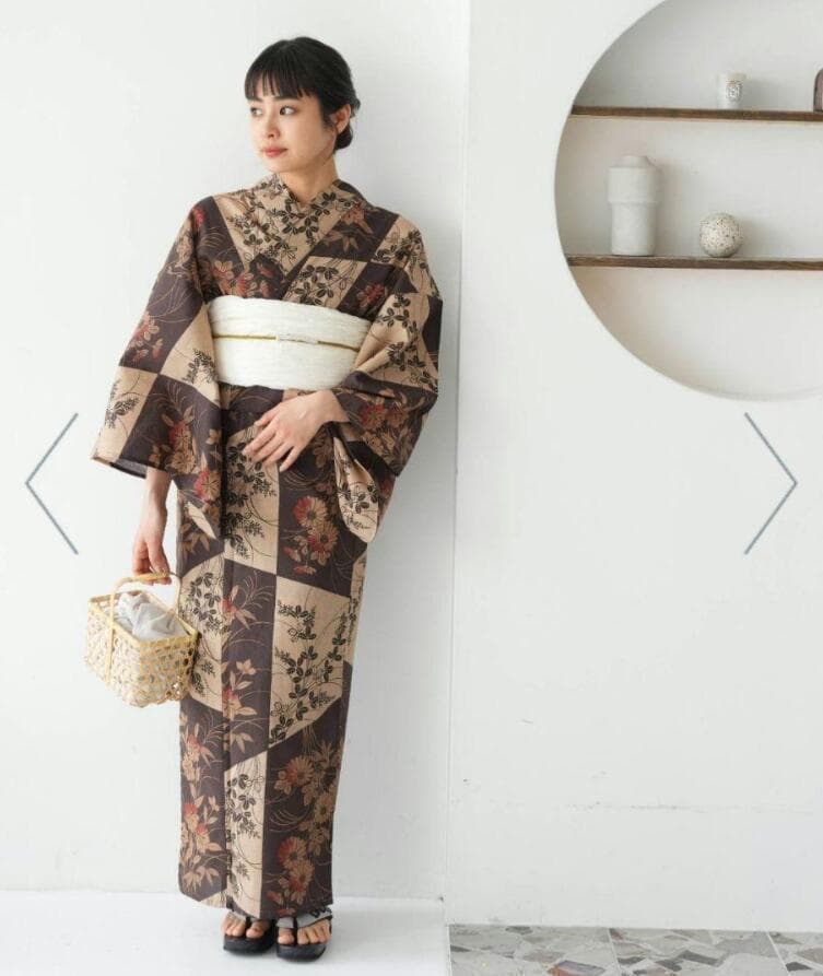 utataneブランド浴衣◆和歌山染め日本生地◆モダン珈琲色変わり市松小菊浴衣◆