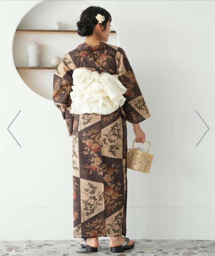 utataneブランド浴衣◆和歌山染め日本生地◆モダン珈琲色変わり市松小菊浴衣◆