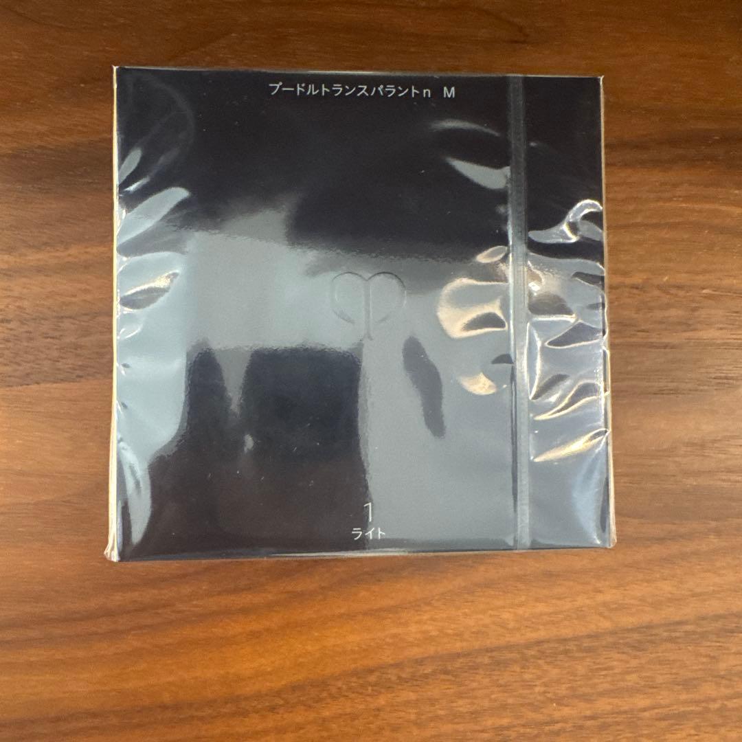 新品・未開封 クレドポーボーテ　プードルトランスパラントｎ M 1 ライト本体