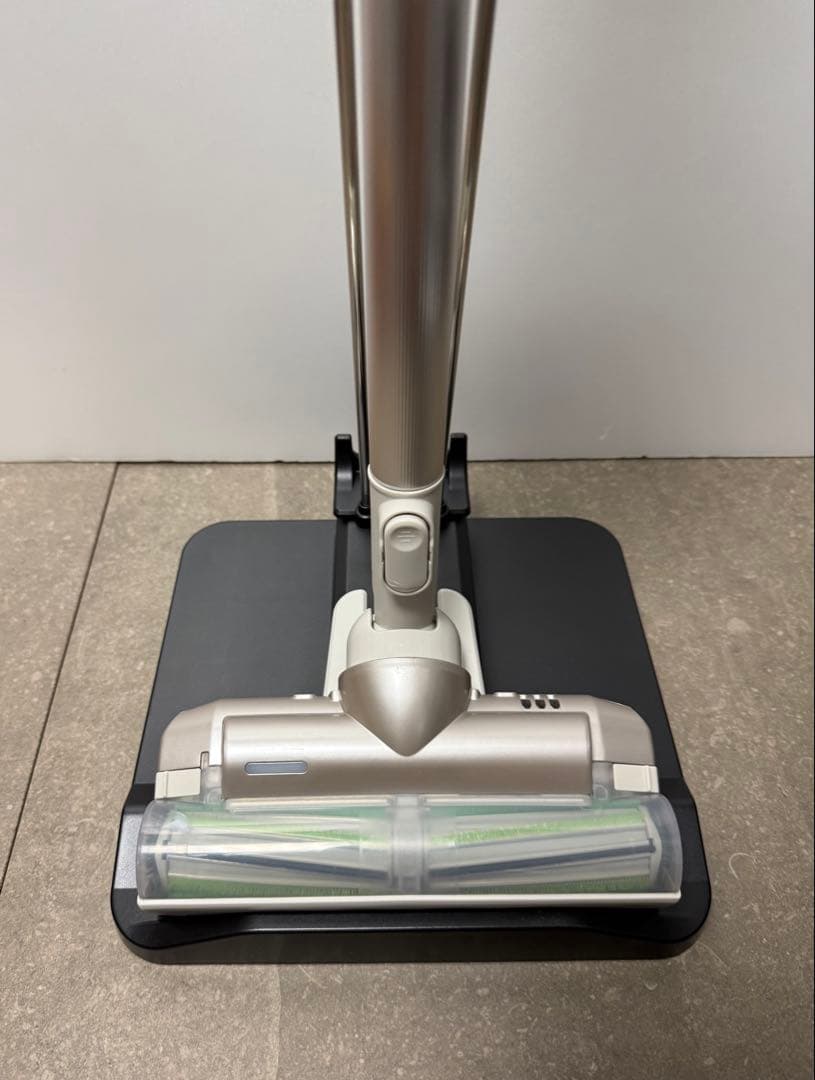 東芝◇トルネオ コードレス VC-CLX73-C メタリックベージュ