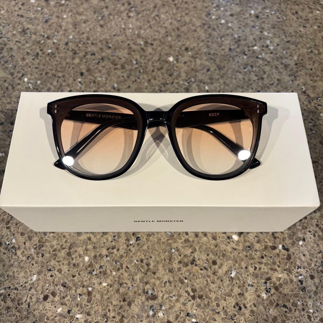 ジェントルモンスター　GENTLE MONSTER ROSY グラデーション