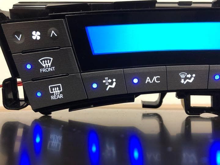 ZVW30 プリウス 後期 エアコンパネル エアコンスイッチ LED打ち替え 1