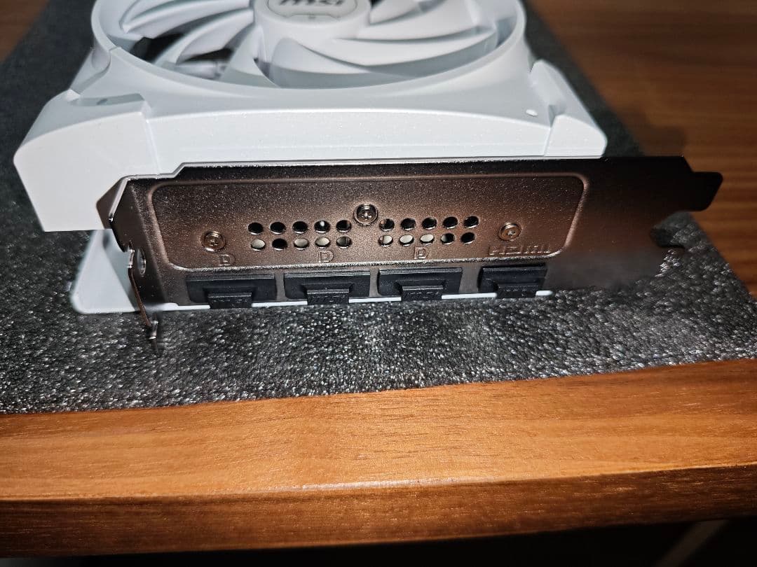 グラフィックボード・グラボ・ビデオカード MSI GeForce RTX 5070 12GB VENTUS2x