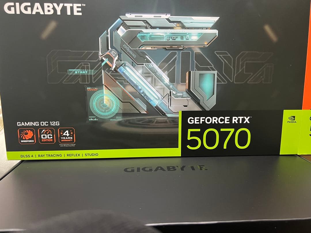 グラフィックボード・グラボ・ビデオカード GIGABYTE RTX 5070 GAMING OC 12G