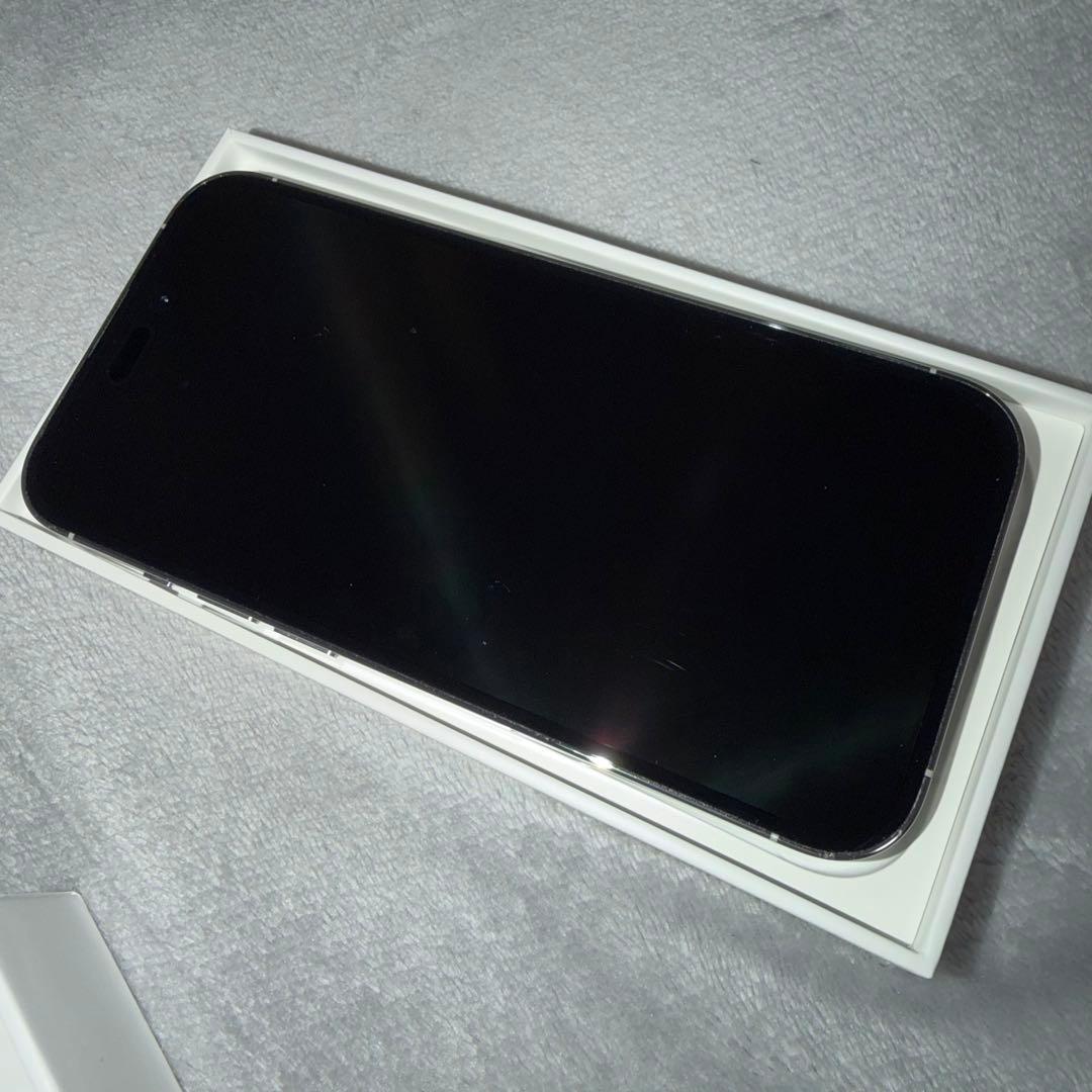 iPhone 14 pro 256GB シルバー