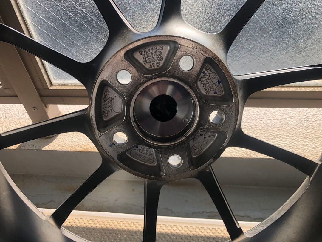 ヨコハマ ADVAN Racing RZII 18in PS4 4本セット