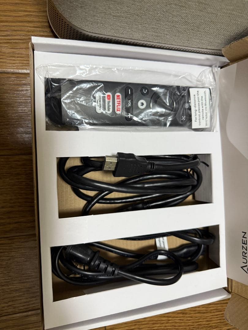 Aruzen 4K対応 ホームシアター　ホームプロジェクター BOOM3