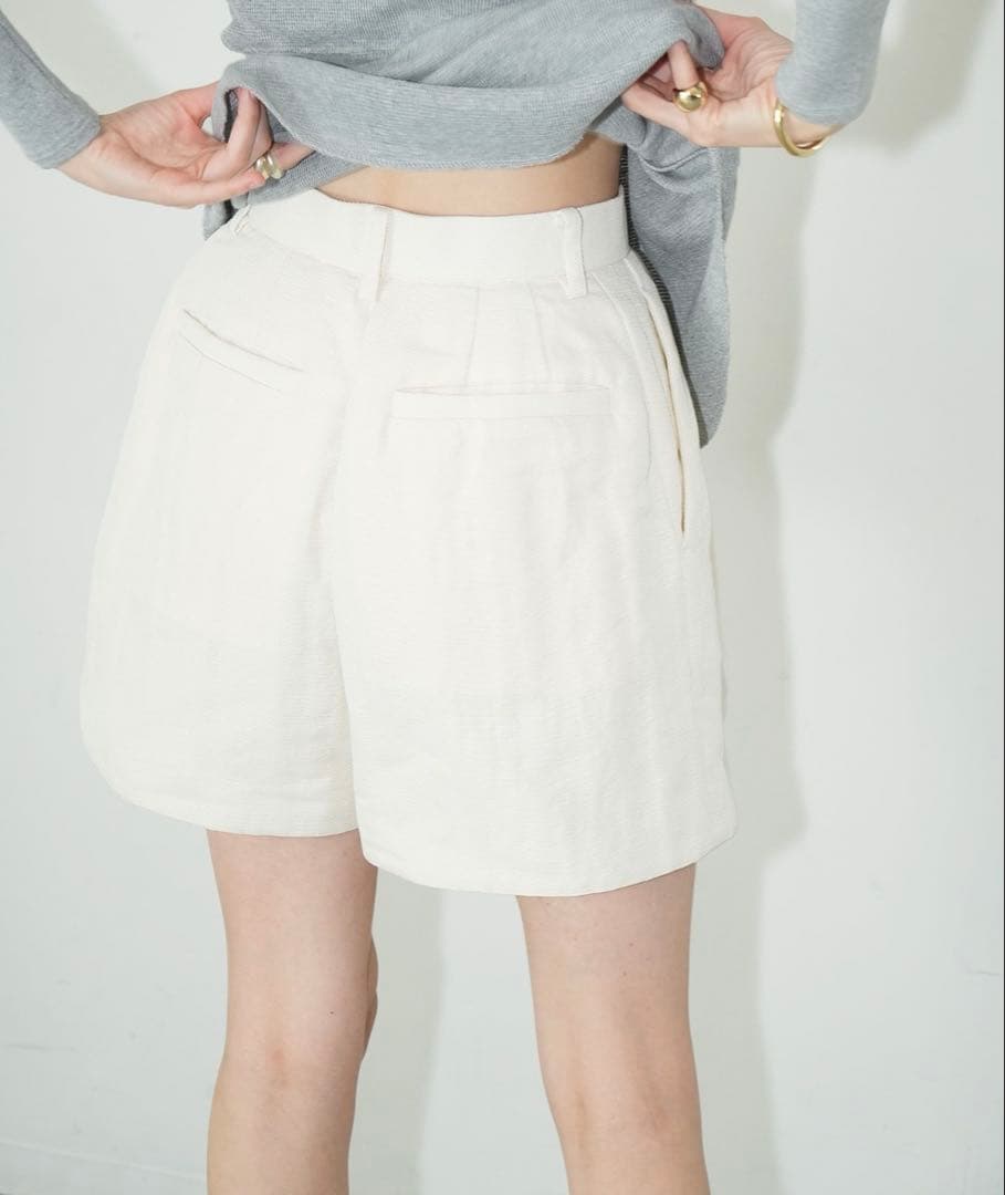 【新品未使用タグ付き】PADDED SHORT PANTS