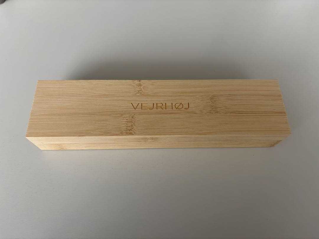 ヴェアフォイ VEJRHOJ Petite ブラック＆ゴールド 腕時計