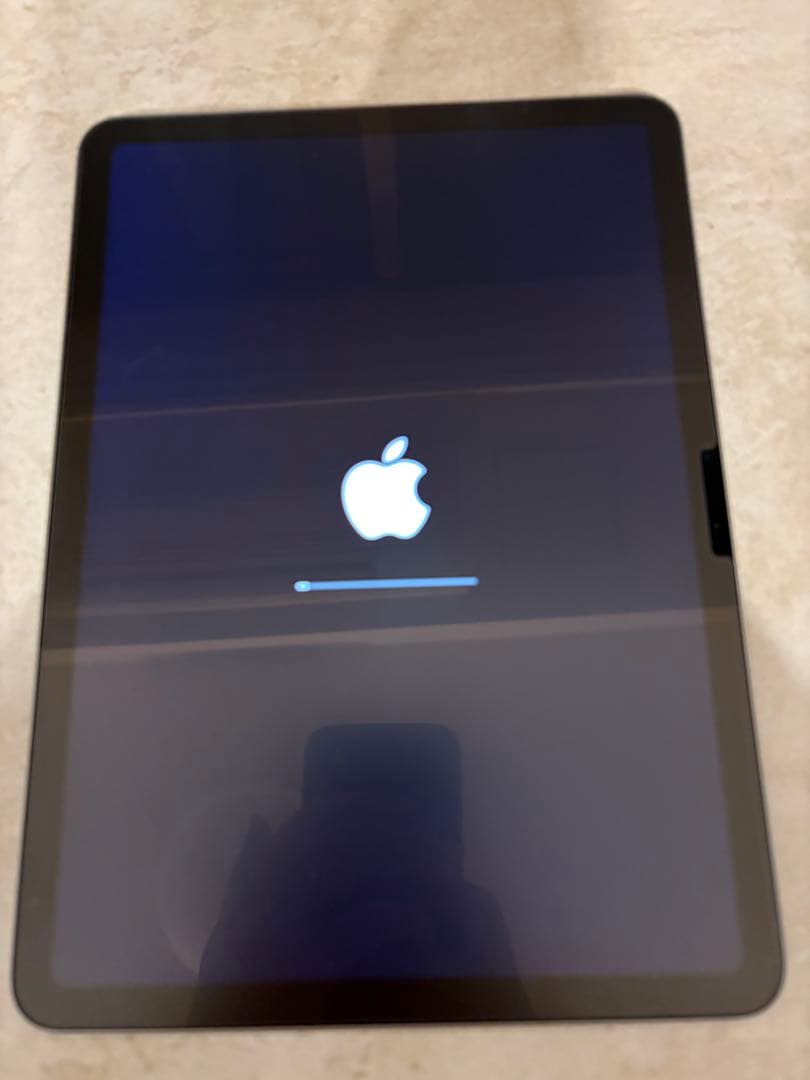 A*e様 Apple iPad Air6 本体 m2 128GB スペースグレー