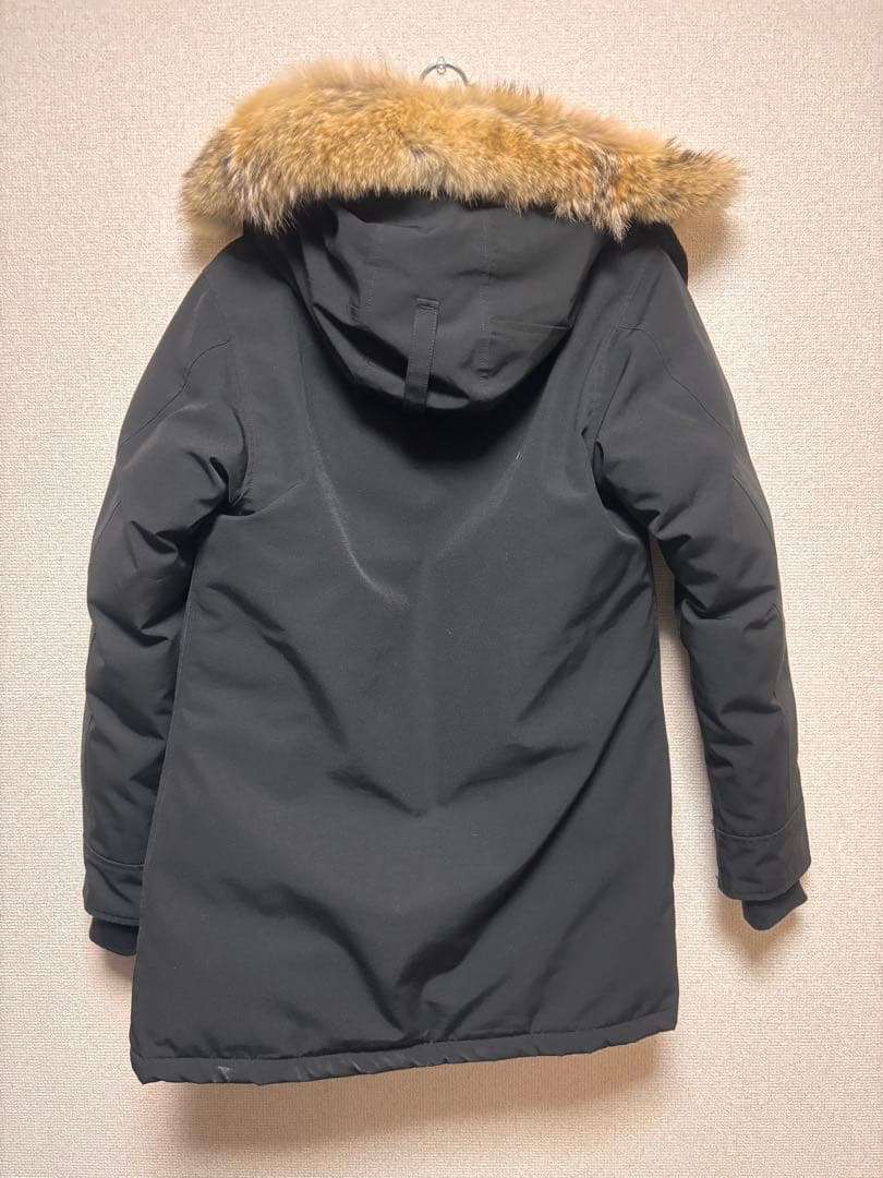 カナダグース ダウンジャケット 正規品 xs冬物 定番 人気モデル　レディース可