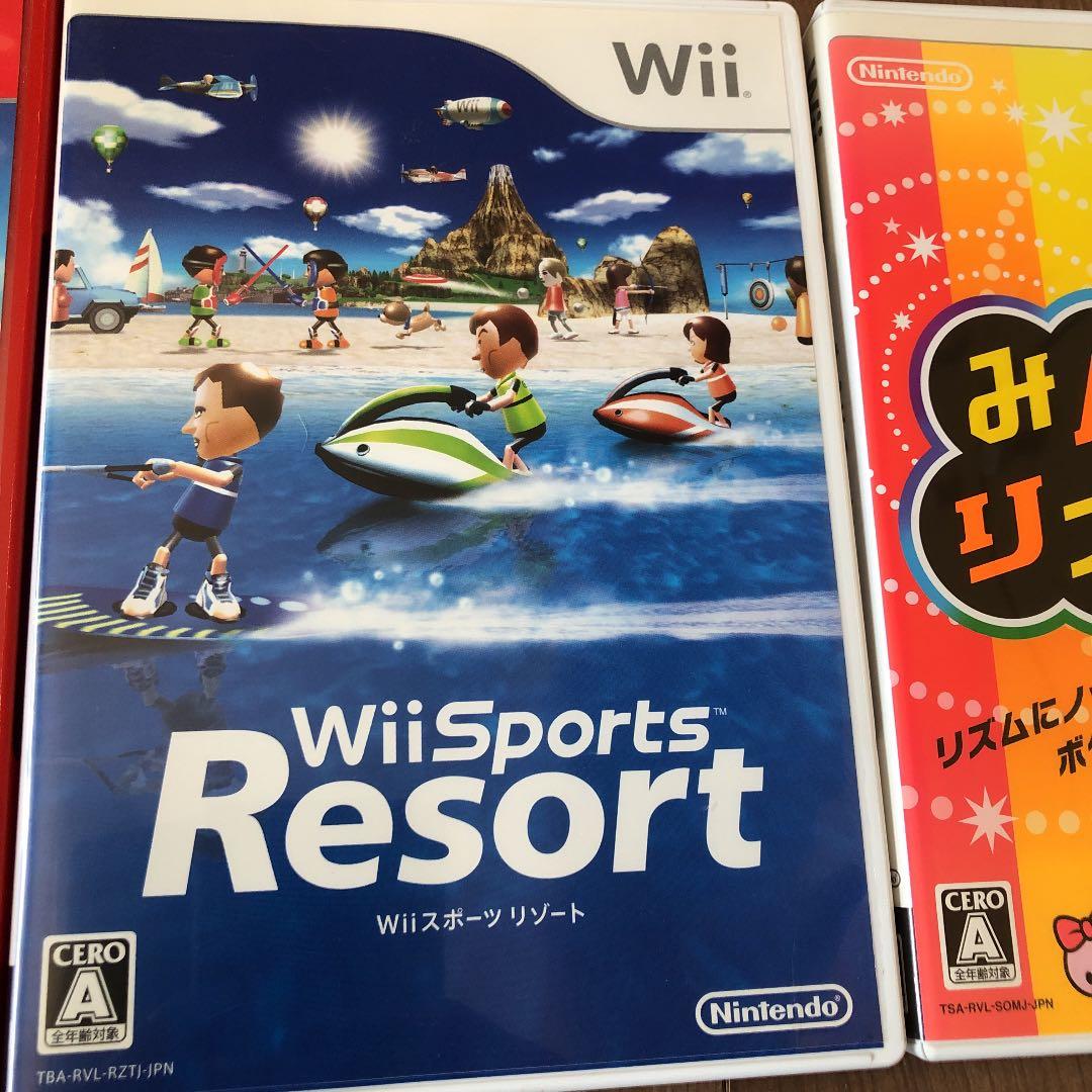 Wii本体箱あり　ソフト4本＋Wiiリモコンプラス