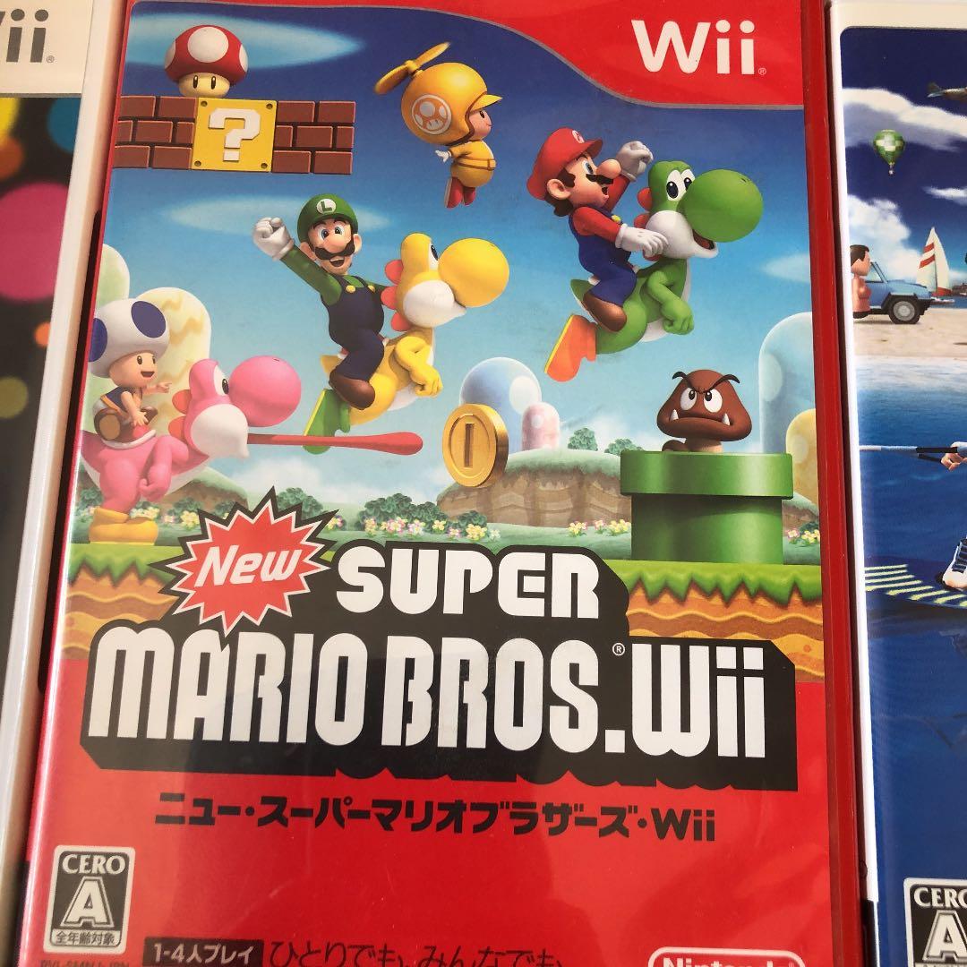 Wii本体箱あり　ソフト4本＋Wiiリモコンプラス