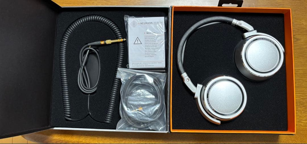 ノイマン　Neumann NDH 20 クローズドヘッドフォン